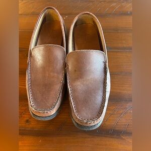 Bass men’s sz 8.5 brown shoes, leather upper, office, church